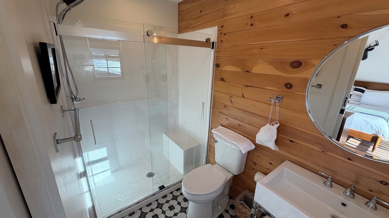 Photo of Bathroom in Lake George
