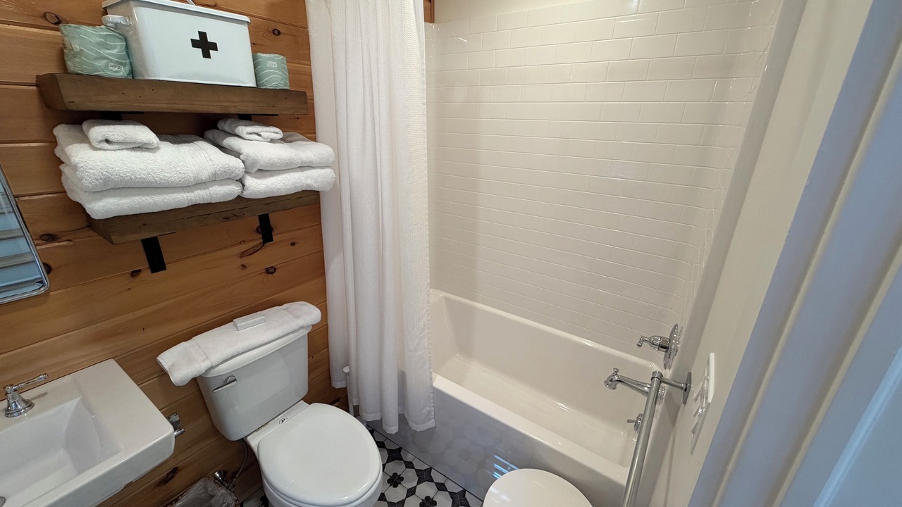 Photo of Bathroom in Lake George