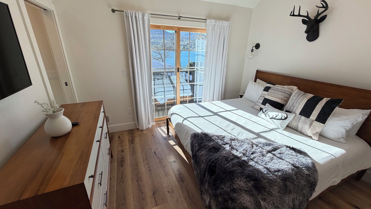 Photo of Bedroom in Lake George