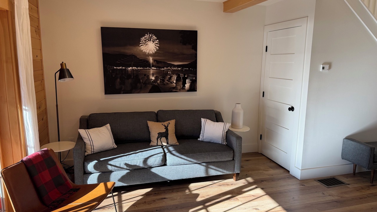 Photo of Livingroom in Lake George