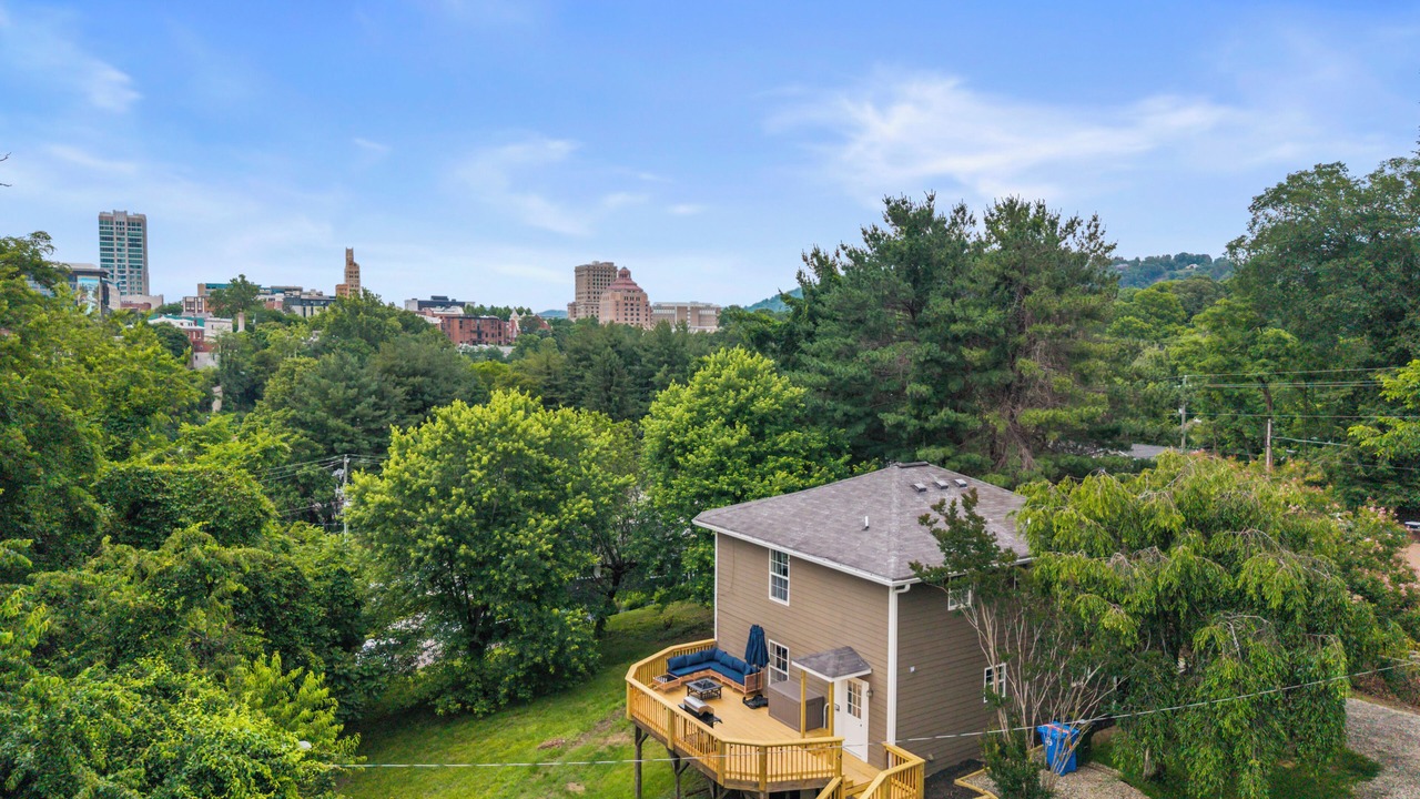 Photo of Outdoor in East End - Valley Street