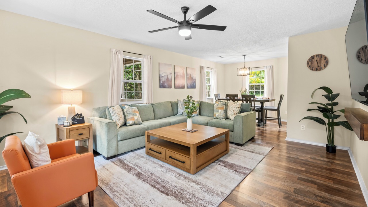 Photo of Livingroom in East End - Valley Street
