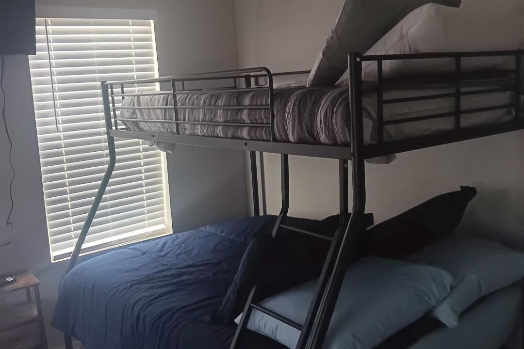 Photo of Bedroom in Orange Grove