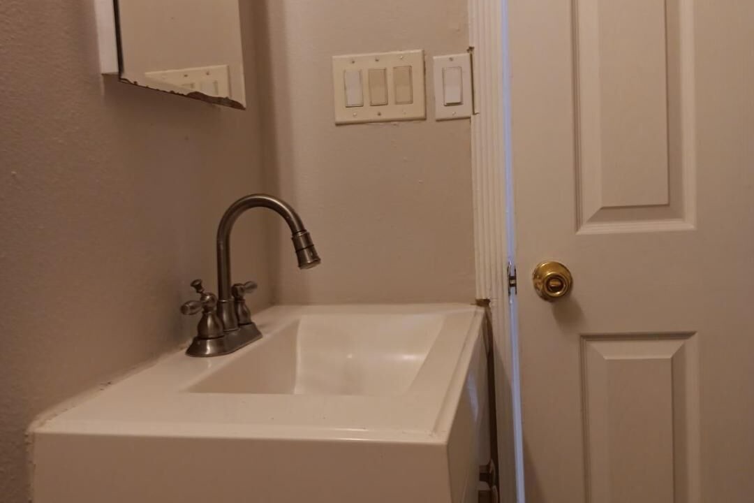 Photo of Bathroom in Orange Grove