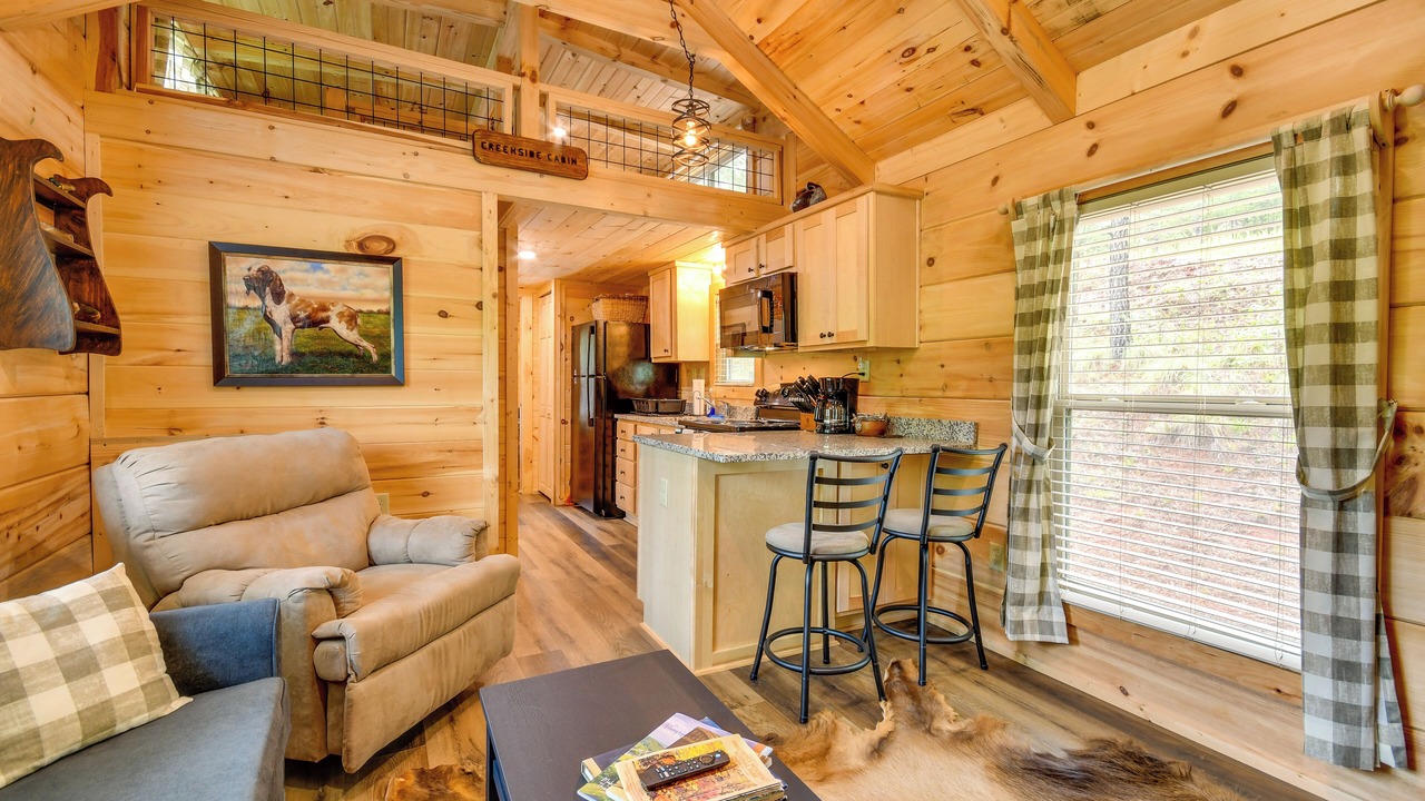 Photo of Livingroom in Bostic