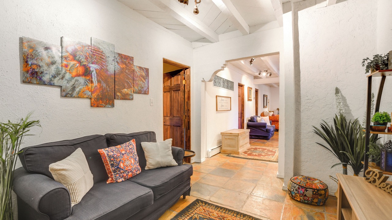 Photo of Livingroom in Canoncito