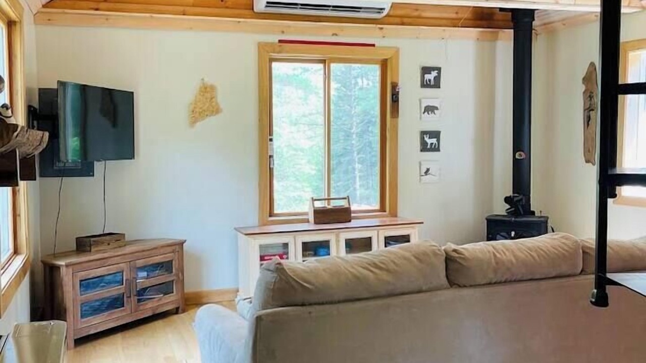 Photo of Livingroom in New Vineyard