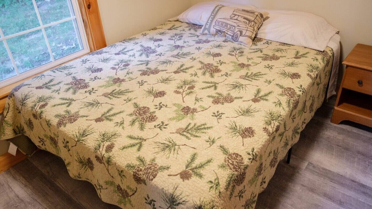 Photo of Bedroom in Sebago
