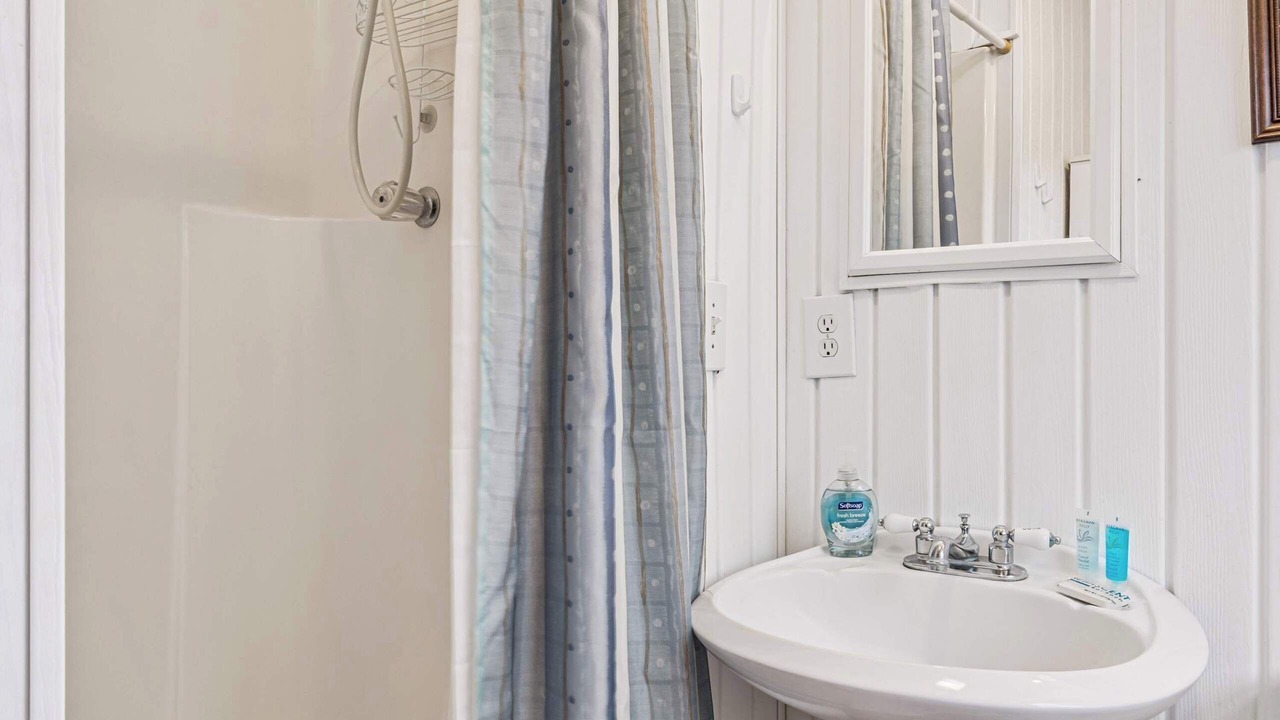 Photo of Bathroom in Waverly