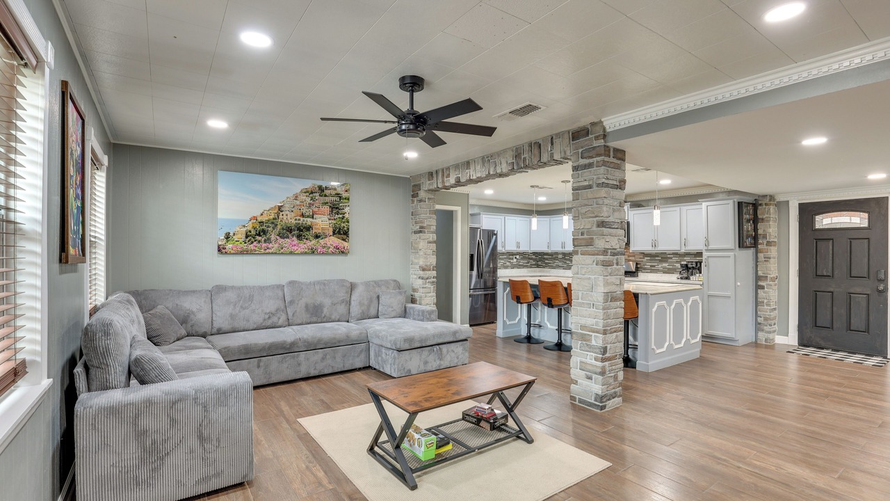 Photo of Livingroom in Freestate