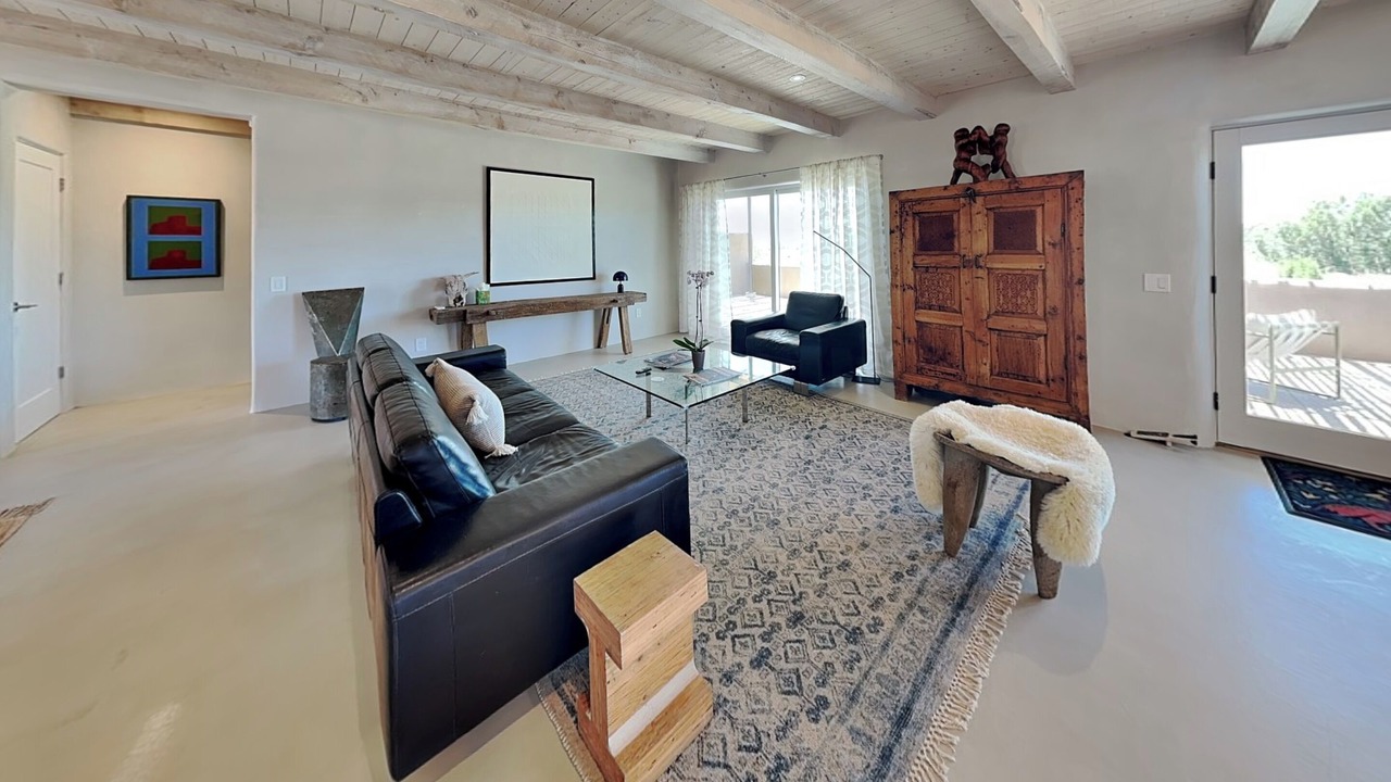 Photo of Livingroom in Canoncito