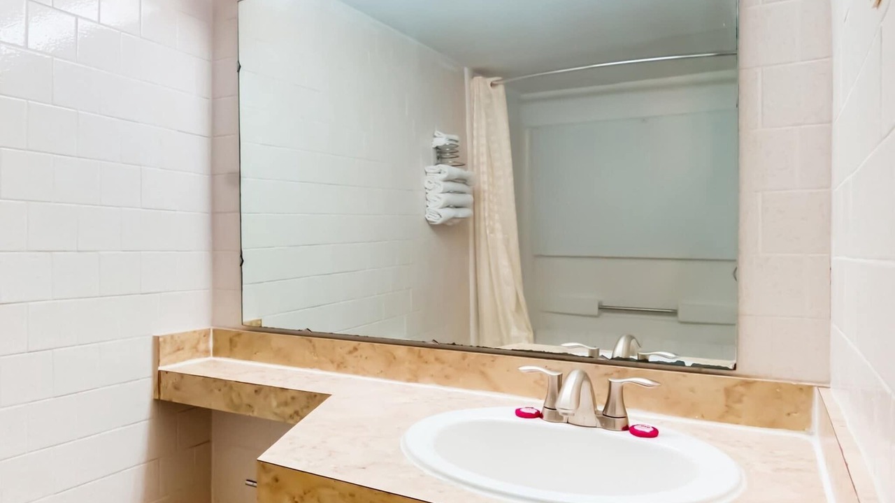 Photo of Bathroom in Alice