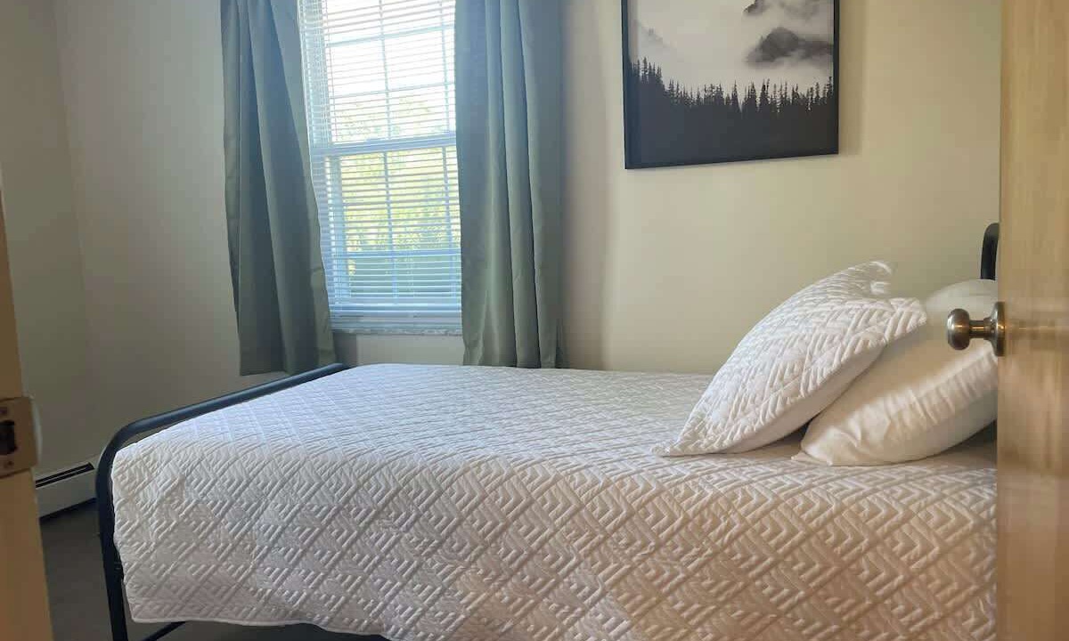 Photo of Bedroom in Monaca