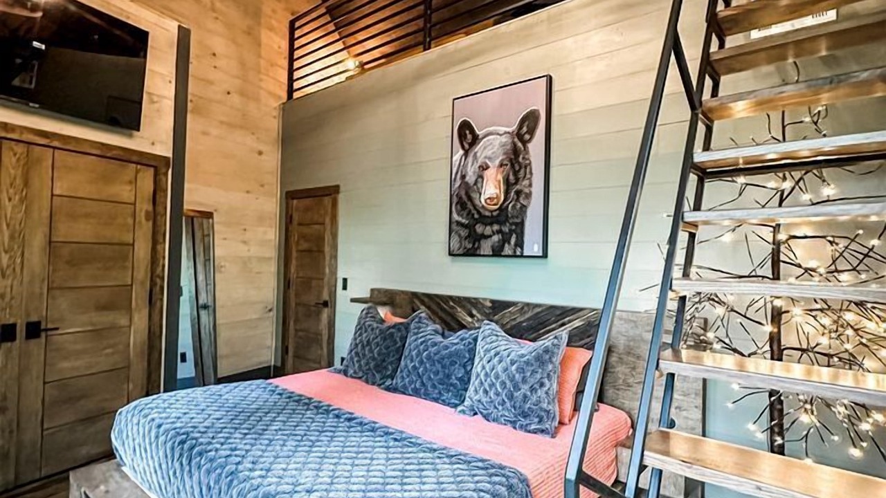 Photo of Bedroom in Hidden Lake