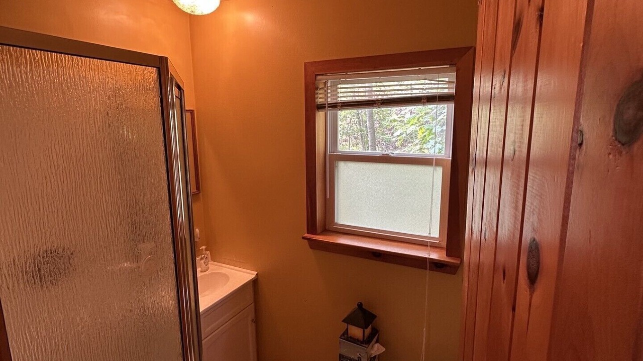 Photo of Bathroom in Jerome