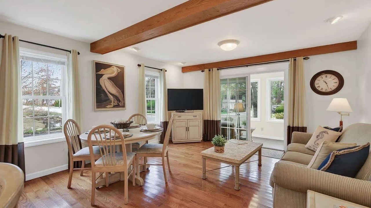 Photo of Livingroom in Ocean Park
