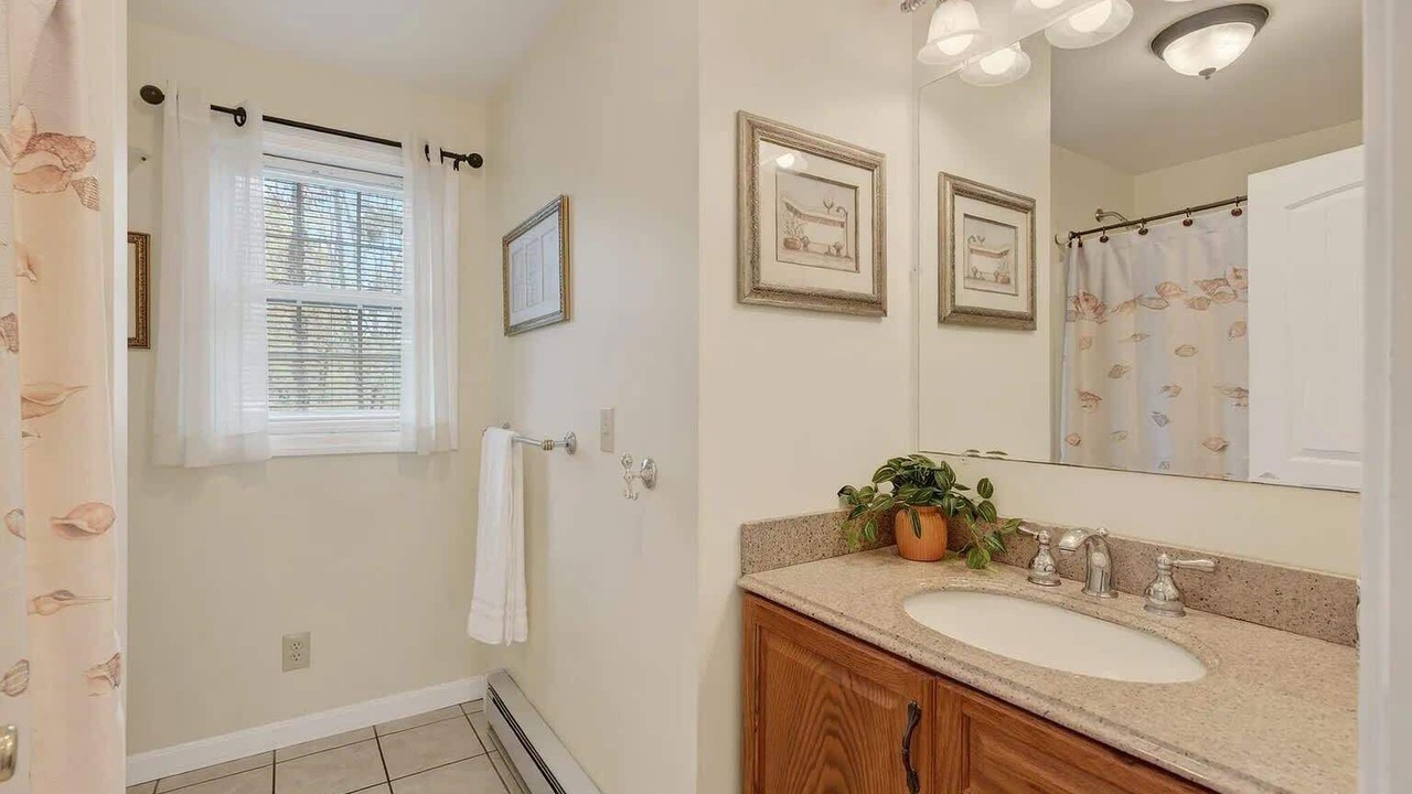 Photo of Bathroom in Ocean Park