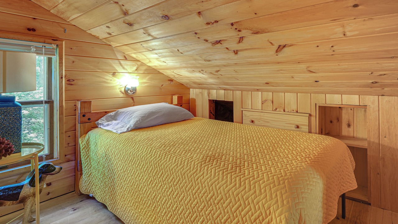 Photo of Bedroom in Litchfield