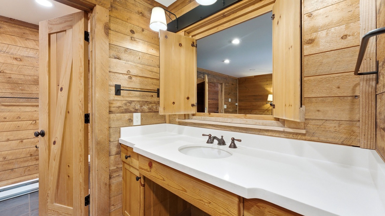 Photo of Bathroom in Sundance