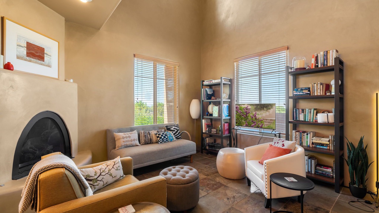 Photo of Livingroom in Santa Fe