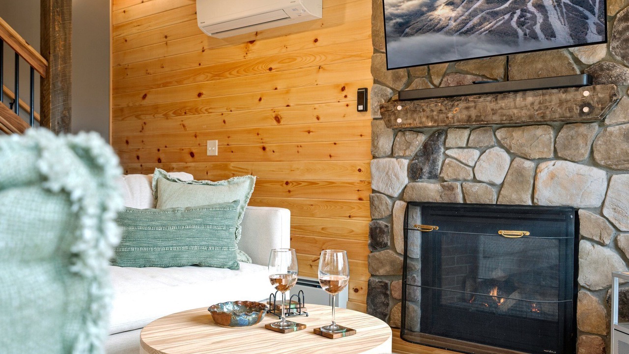 Photo of Livingroom in Bryant Pond