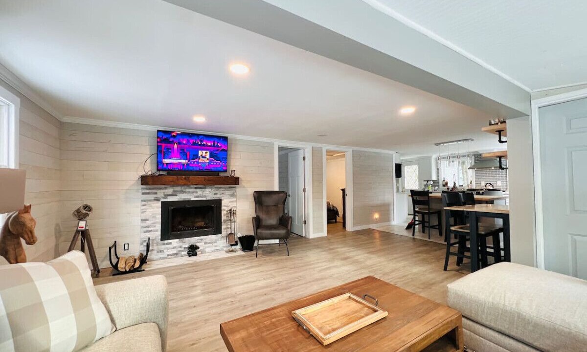 Photo of Livingroom in Holden