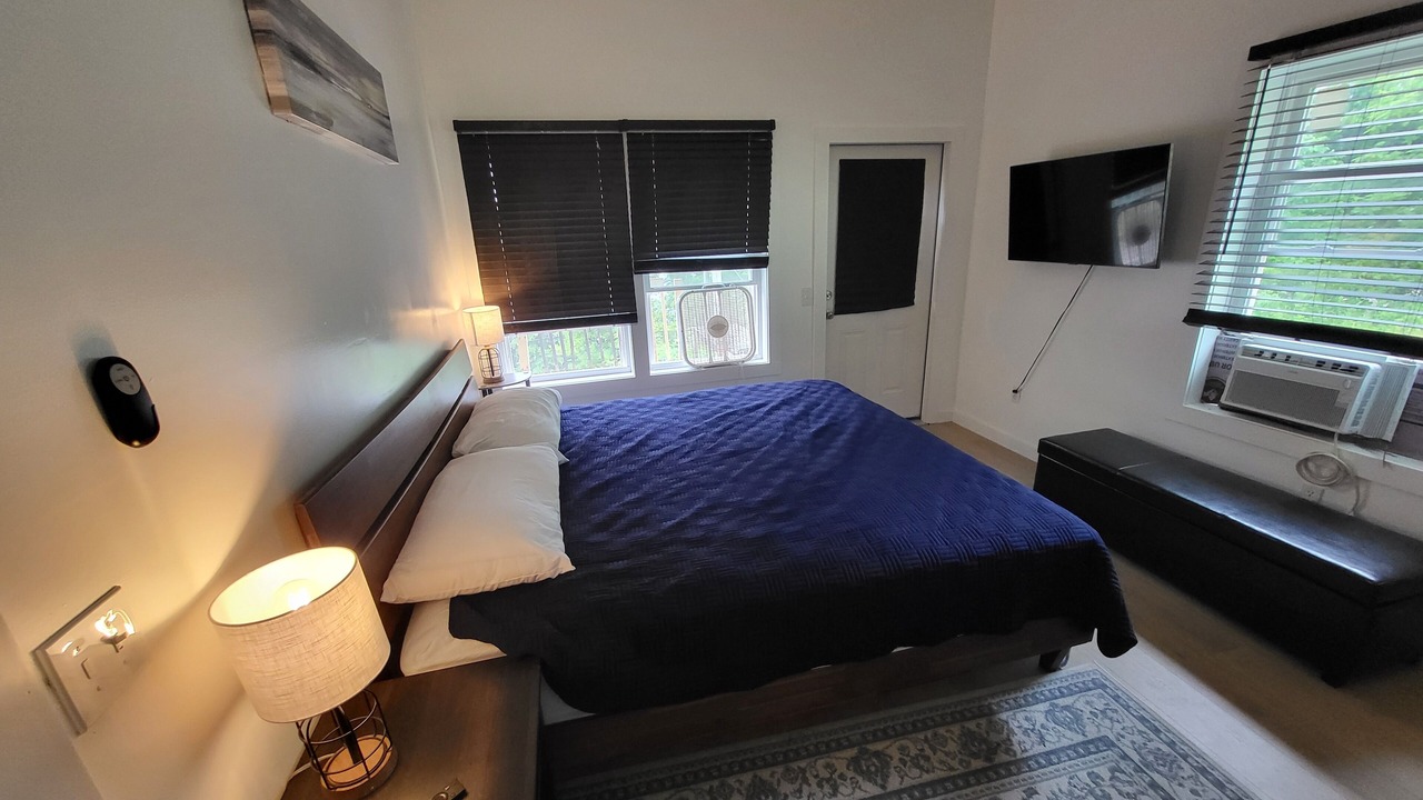 Photo of Bedroom in Hammondsport