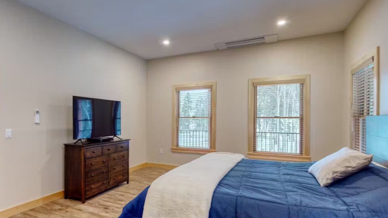 Photo of Bedroom in Beaver Cove