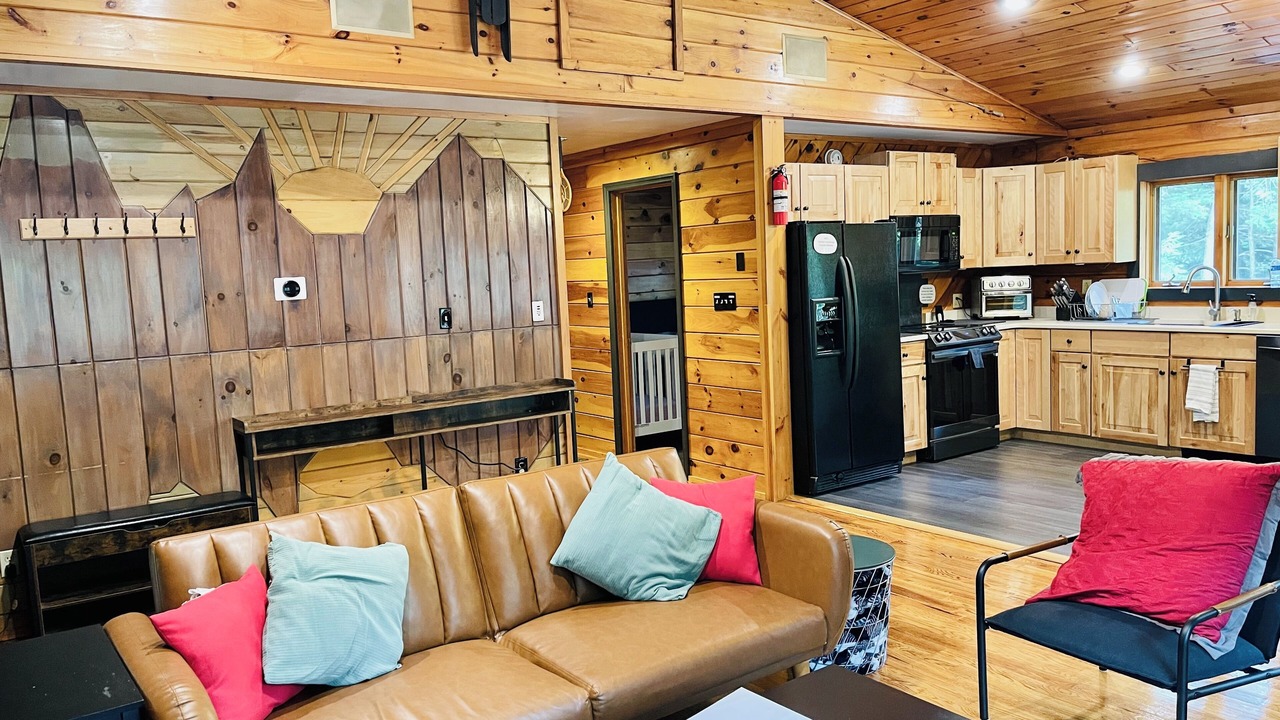 Photo of Livingroom in Stony Creek