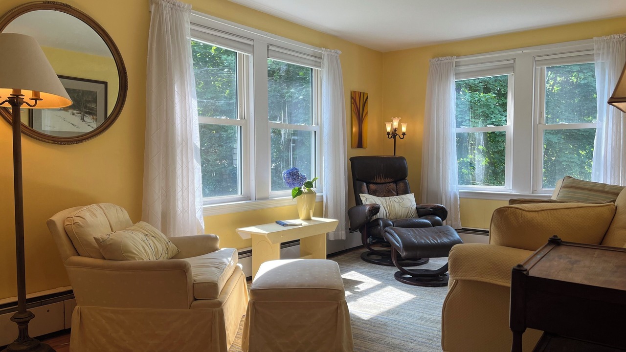 Photo of Livingroom in Yarmouth