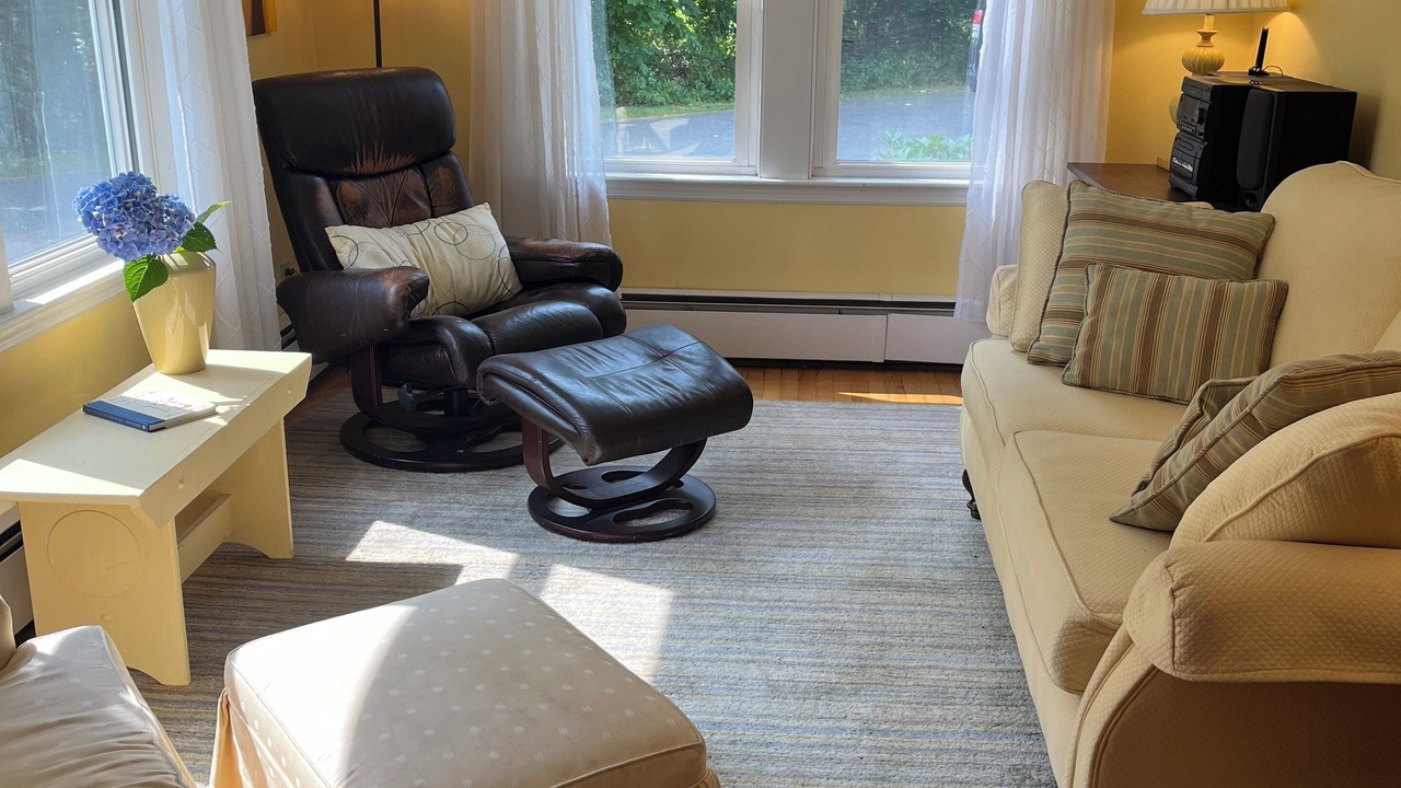 Photo of Livingroom in Yarmouth