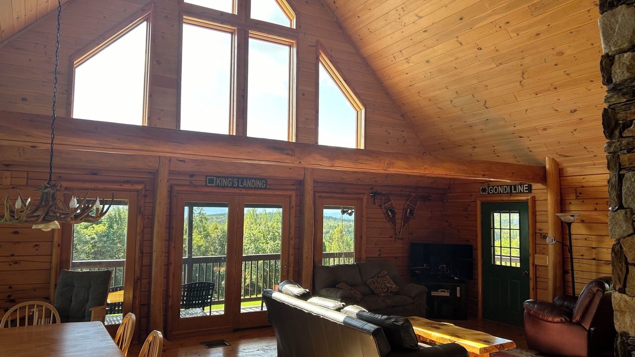 Photo of Livingroom in Franklin County