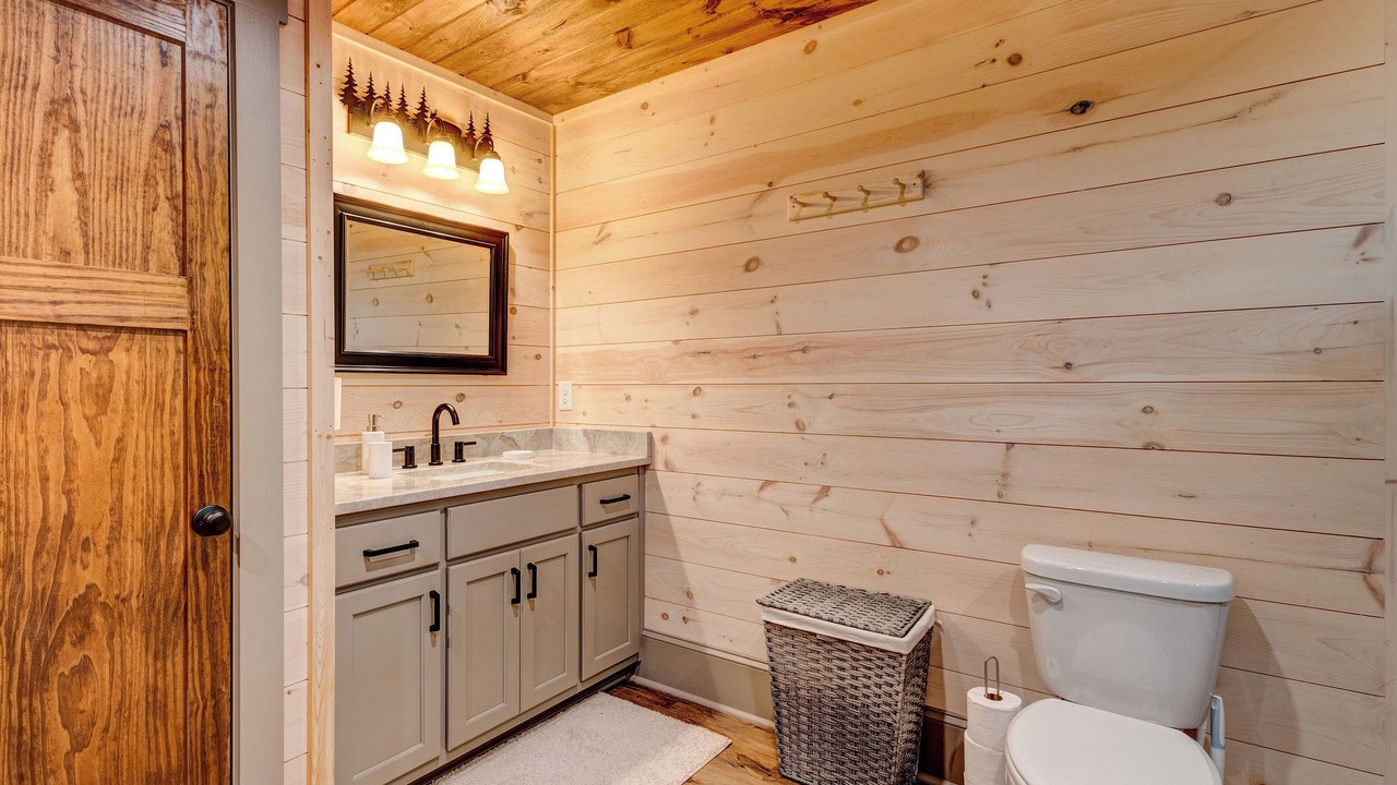 Photo of Bathroom in Clarkesville