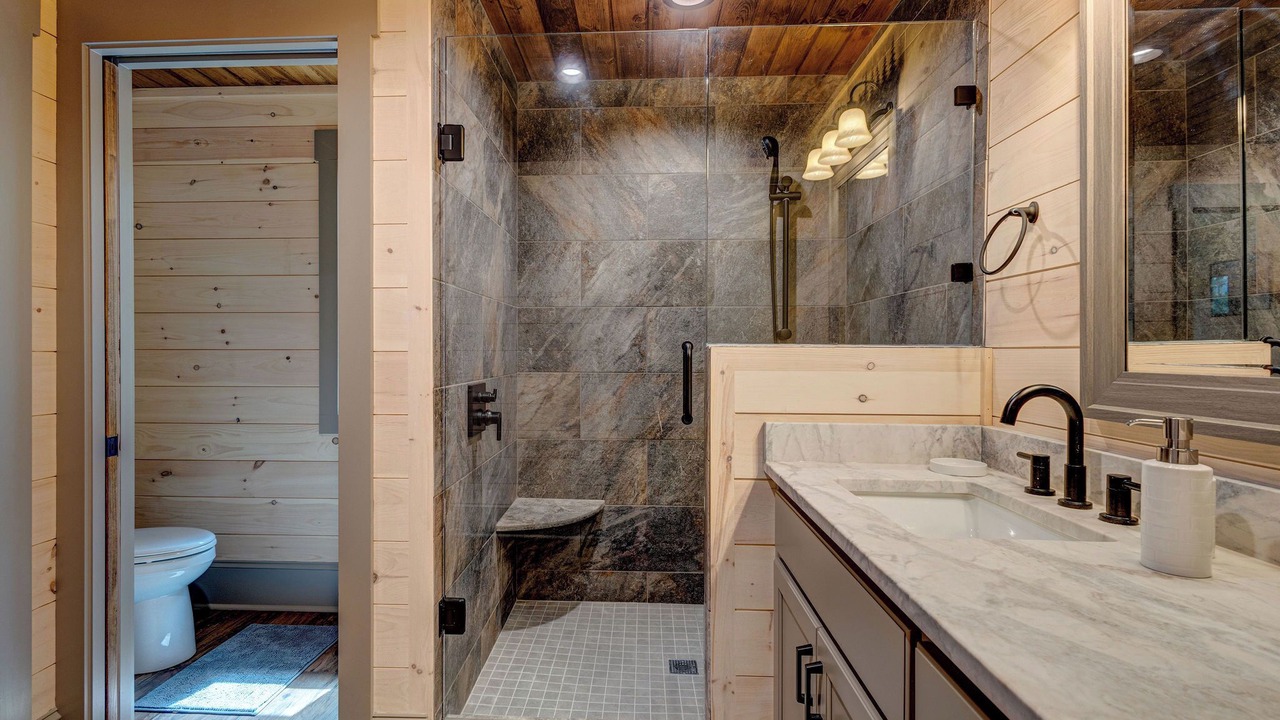 Photo of Bathroom in Clarkesville
