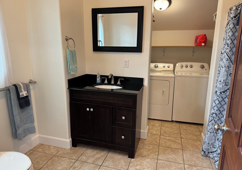 Photo of Bathroom in Diamond Ridge