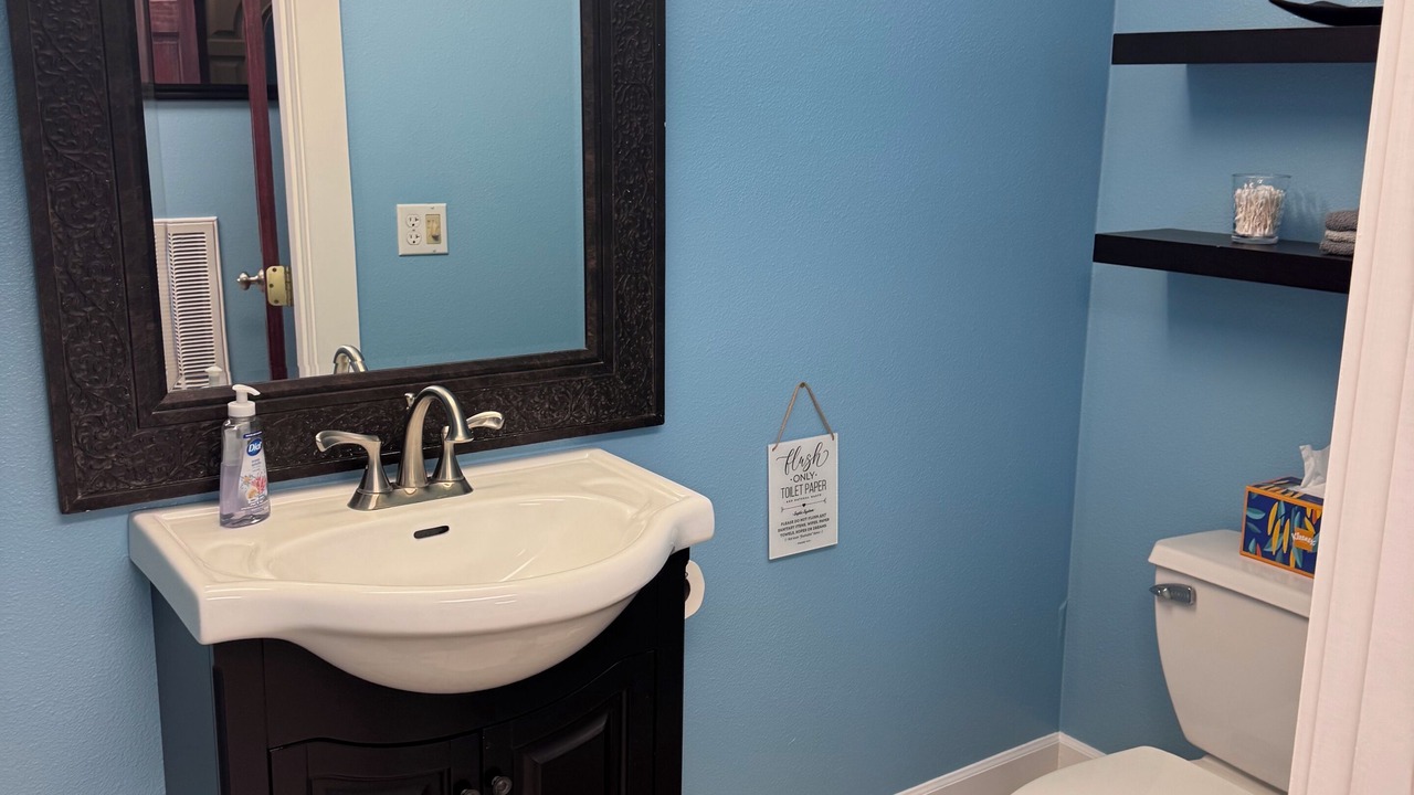 Photo of Bathroom in Diamond Ridge