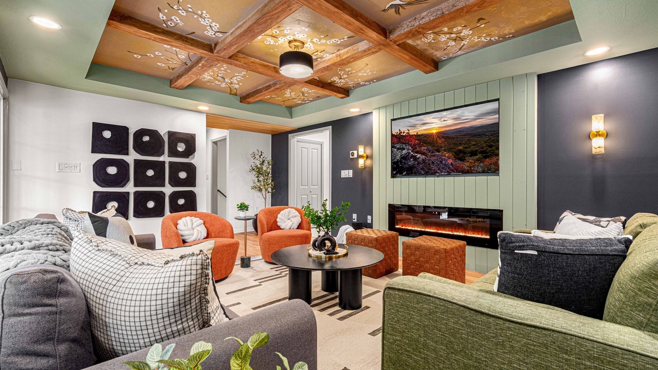 Photo of Livingroom in Asheville