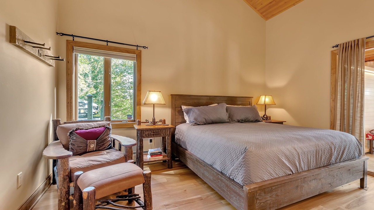 Photo of Bedroom in Ellicottville