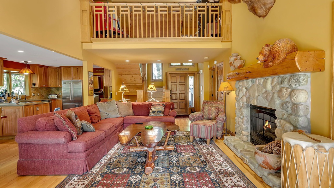 Photo of Livingroom in Ellicottville