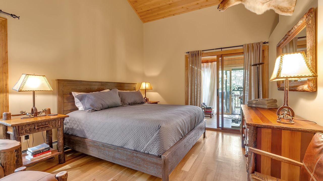 Photo of Bedroom in Ellicottville
