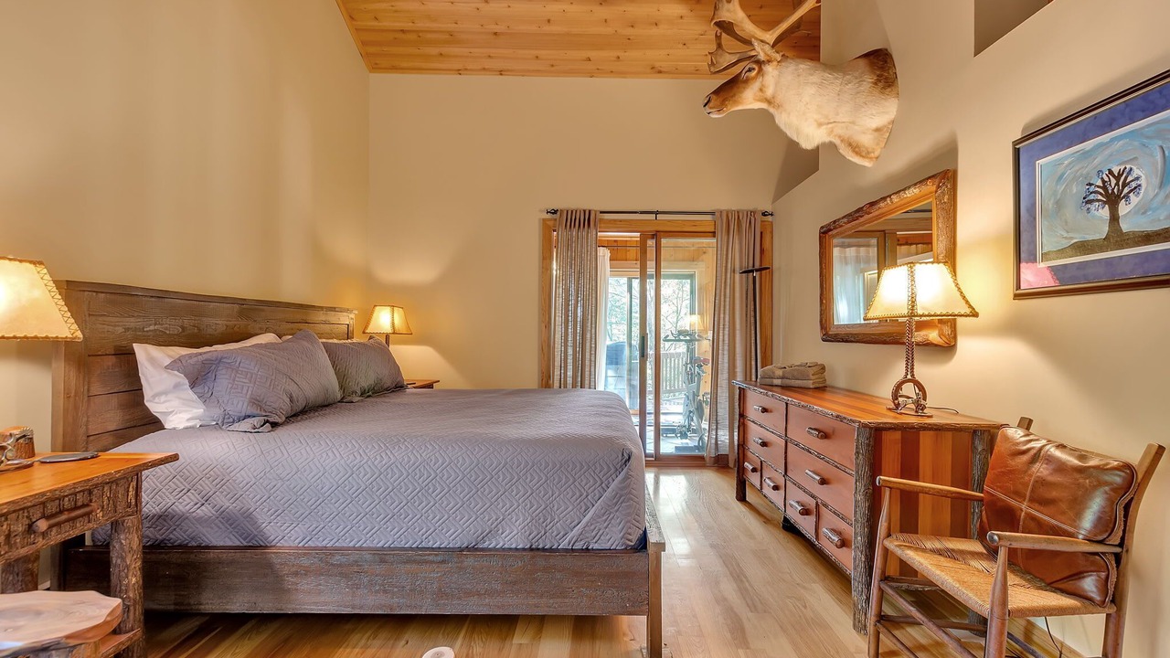 Photo of Bedroom in Ellicottville