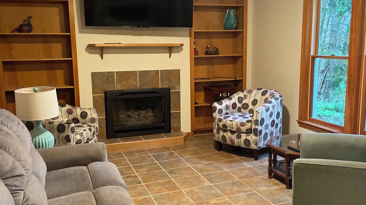 Photo of Livingroom in Oakland
