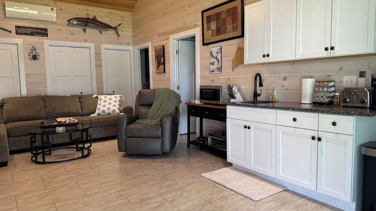 Photo of Livingroom in Oakland