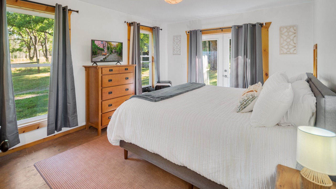 Photo of Bedroom in Burdett
