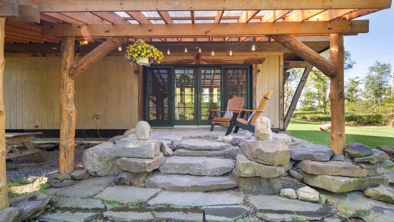 Photo of Patio Balcony in Burdett