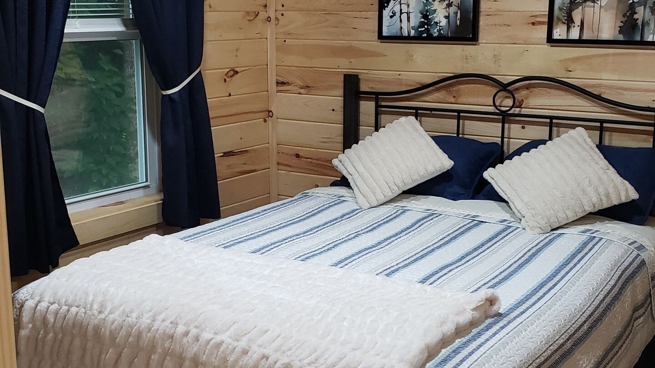 Photo of Bedroom in East Corinth