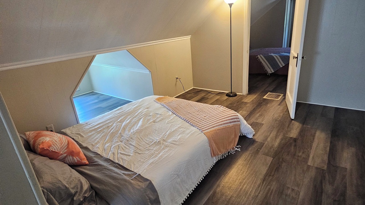 Photo of Bedroom in Austintown