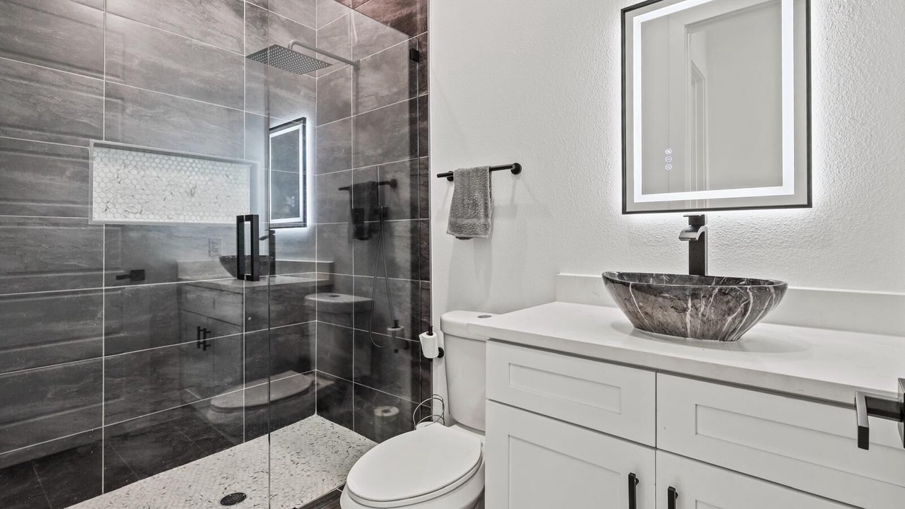 Photo of Bathroom in West Dallas