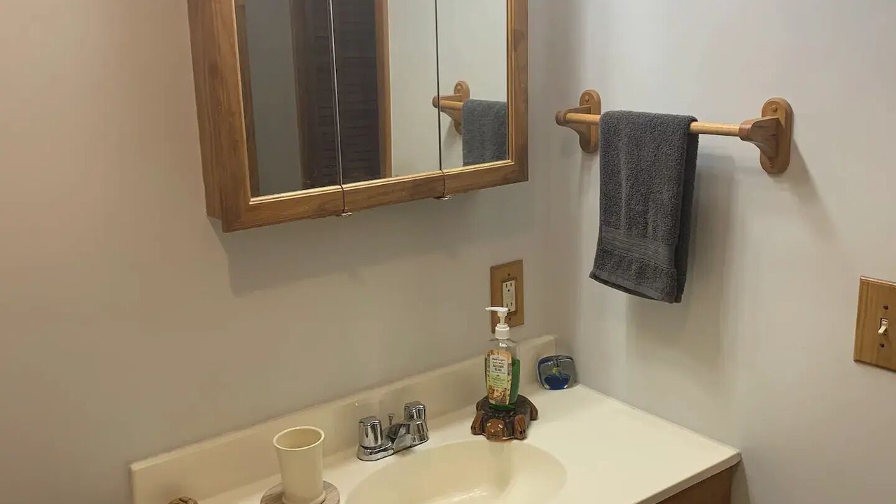 Photo of Bathroom in Girard