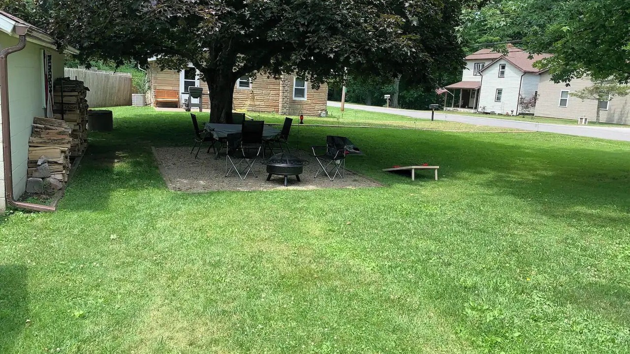 Photo of Outdoor in Girard